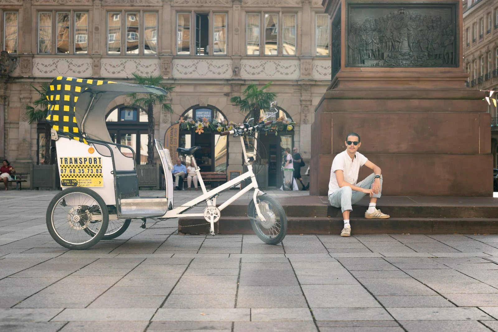 Le vélo-calèche place Gutenberg